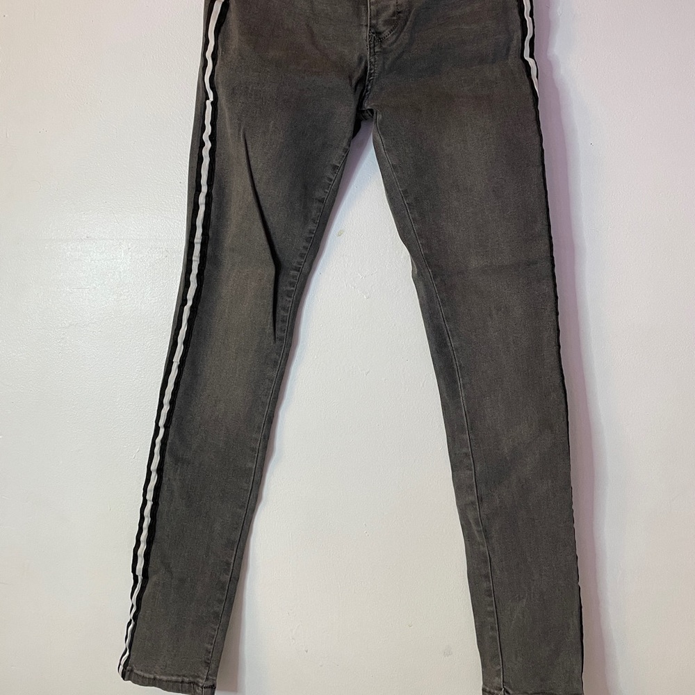 Black Skinny jeans with stripe on the side